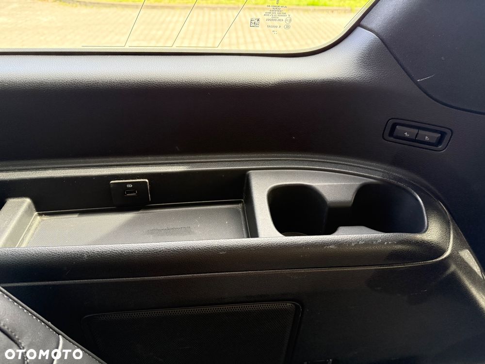 Lincoln Navigator - 38