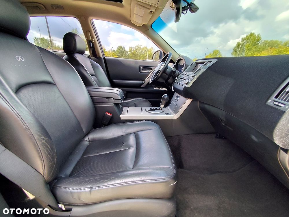 Infiniti FX FX35 - 11