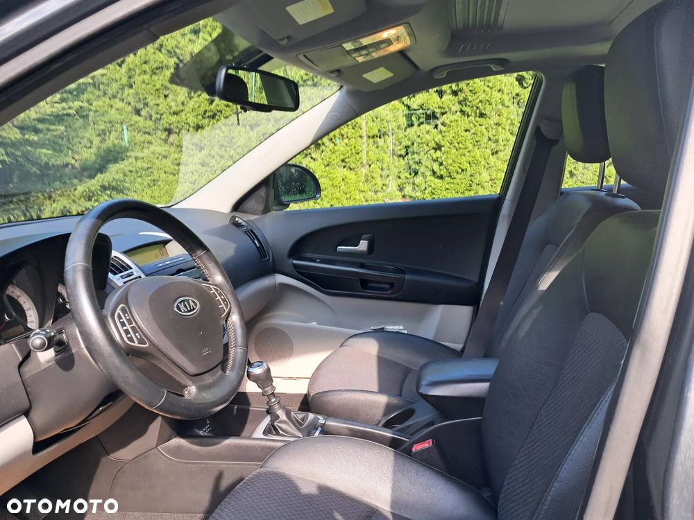 Kia Ceed 1.4 Comfort + - 11