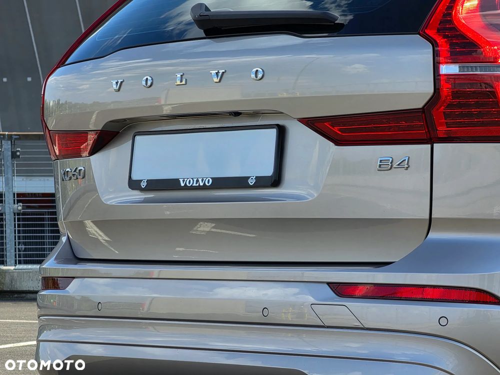 Volvo XC 60 B4 D Plus Bright - 3