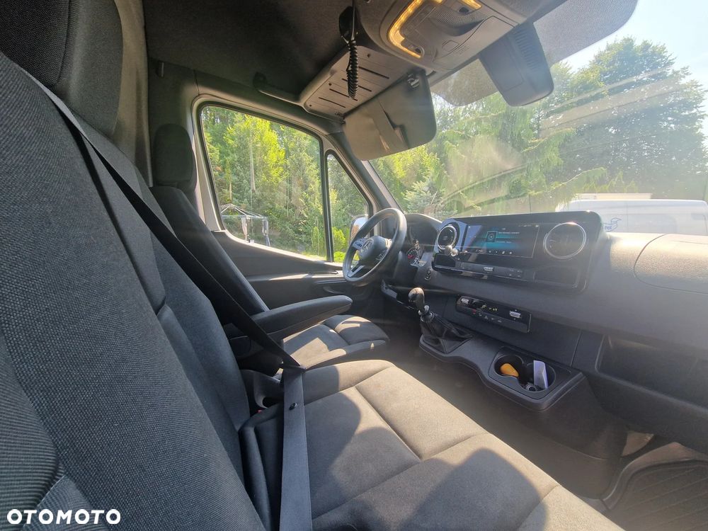 Mercedes-Benz SPRINTER - 5