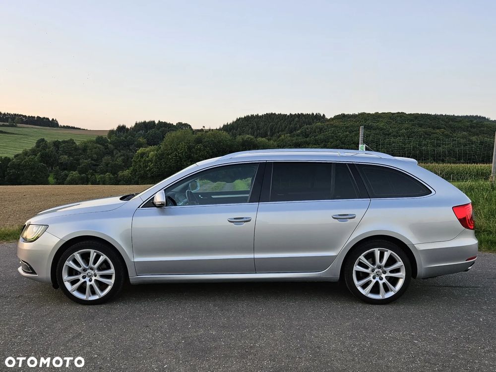 Skoda Superb 2.0 TDI Ambition - 2