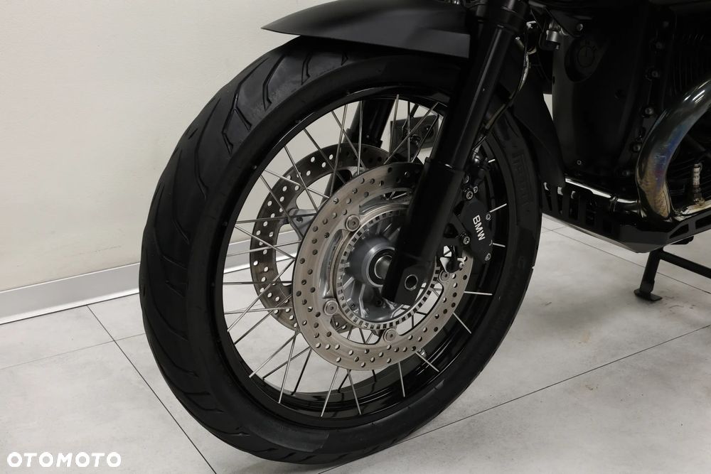 BMW R - 35