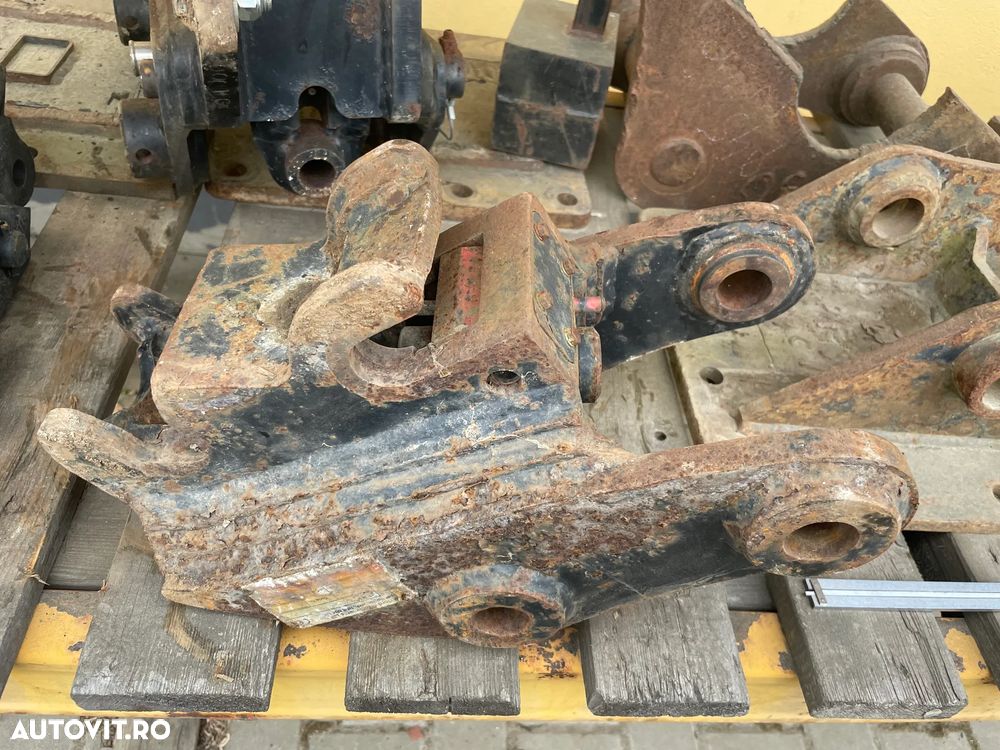 Sistem rapid de prindere Cupe excavator pentru excavator de 3 Tone - 1