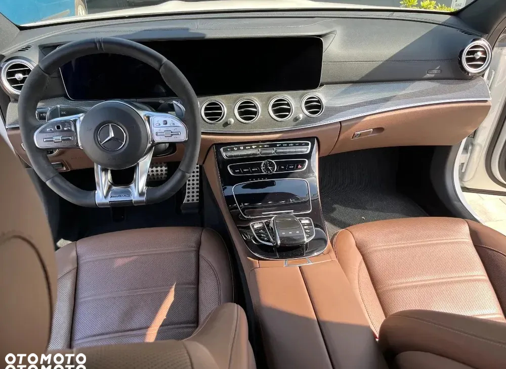 Mercedes-Benz Klasa E AMG 53 4Matic+ T AMG Speedshift TCT-9G - 13