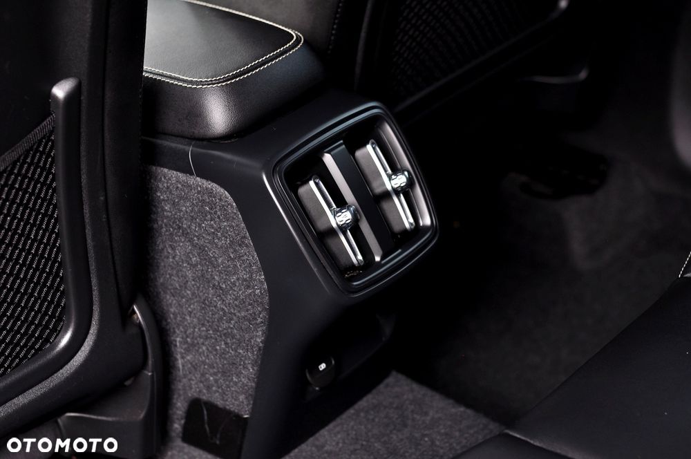 Volvo XC 40 - 27