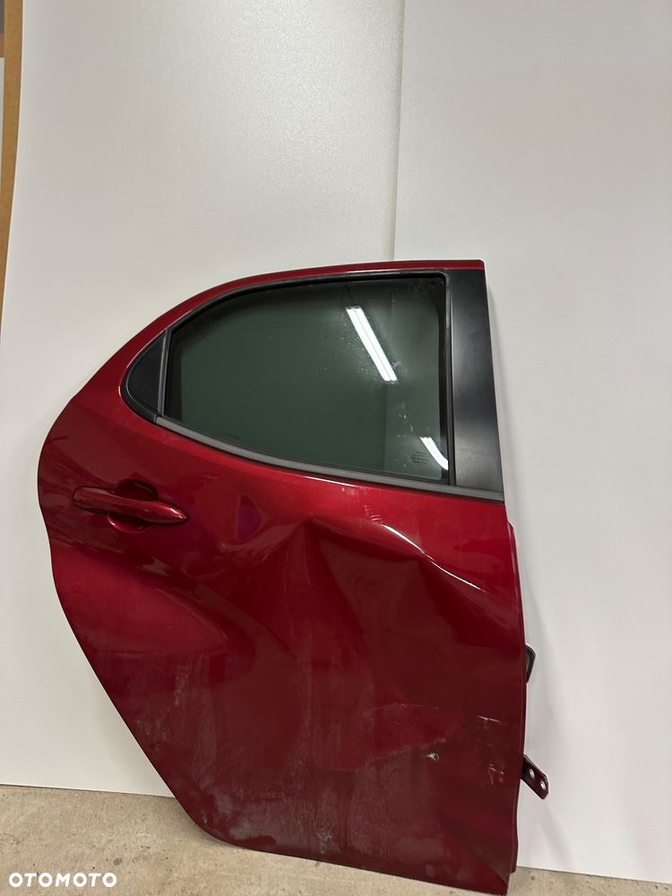 Drzwi Toyota yaris IV prawe tył - 3