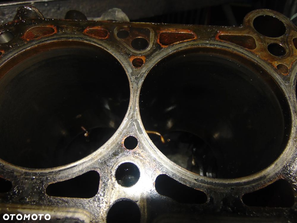 Blok silnika VW Golf 5 2,0 tfsi - 4