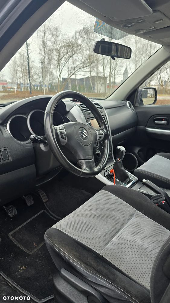 Suzuki Grand Vitara 1.9 DDiS Club DPF - 12