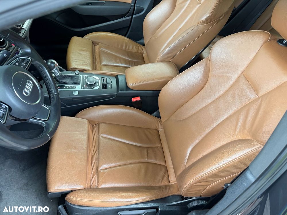 Audi A3 2.0 TDI Stronic Ambiente - 13