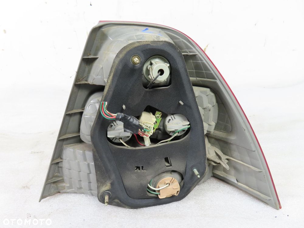 LAMPA LEWA TYLNA TOYOTA COROLLA E12 SEDAN - 3