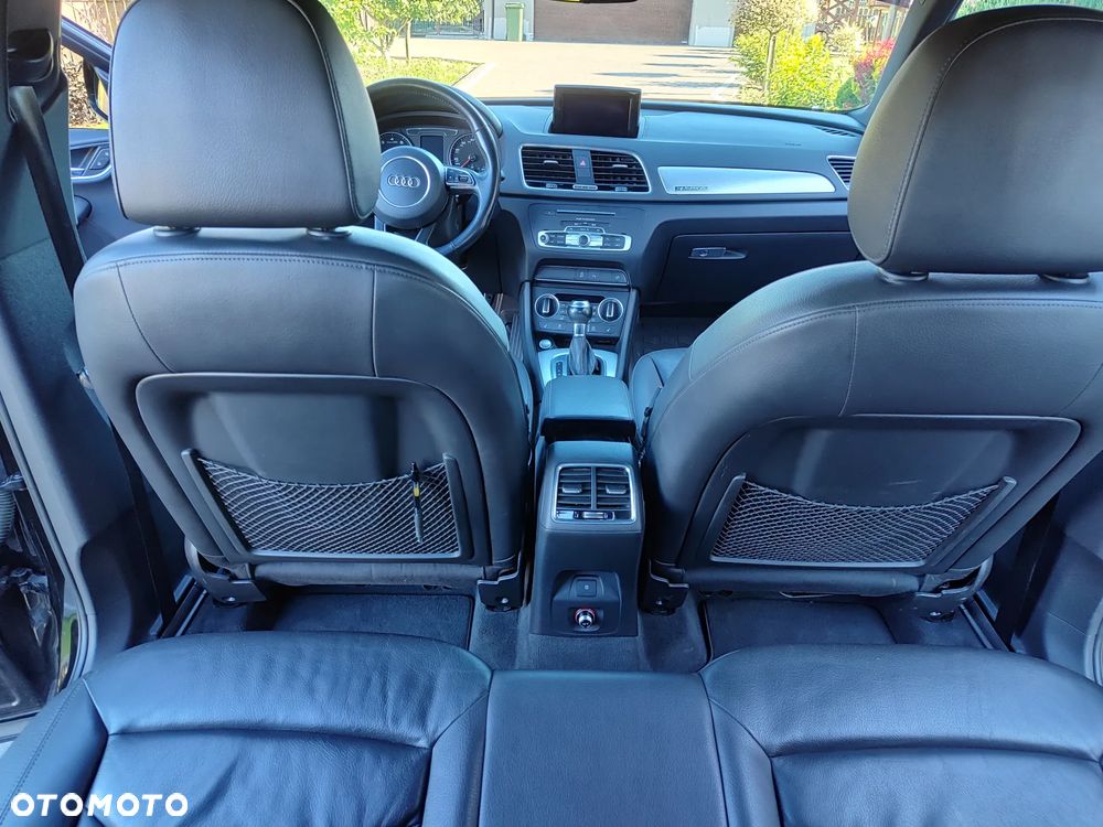 Audi Q3 - 18