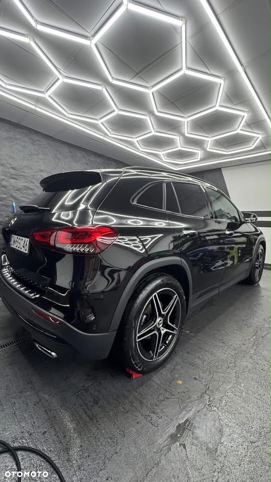 Mercedes-Benz GLA 200 AMG Line - 3