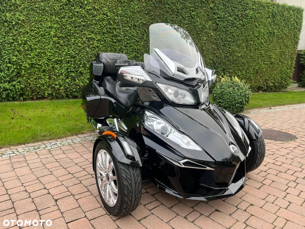 Can-Am Spyder - 2