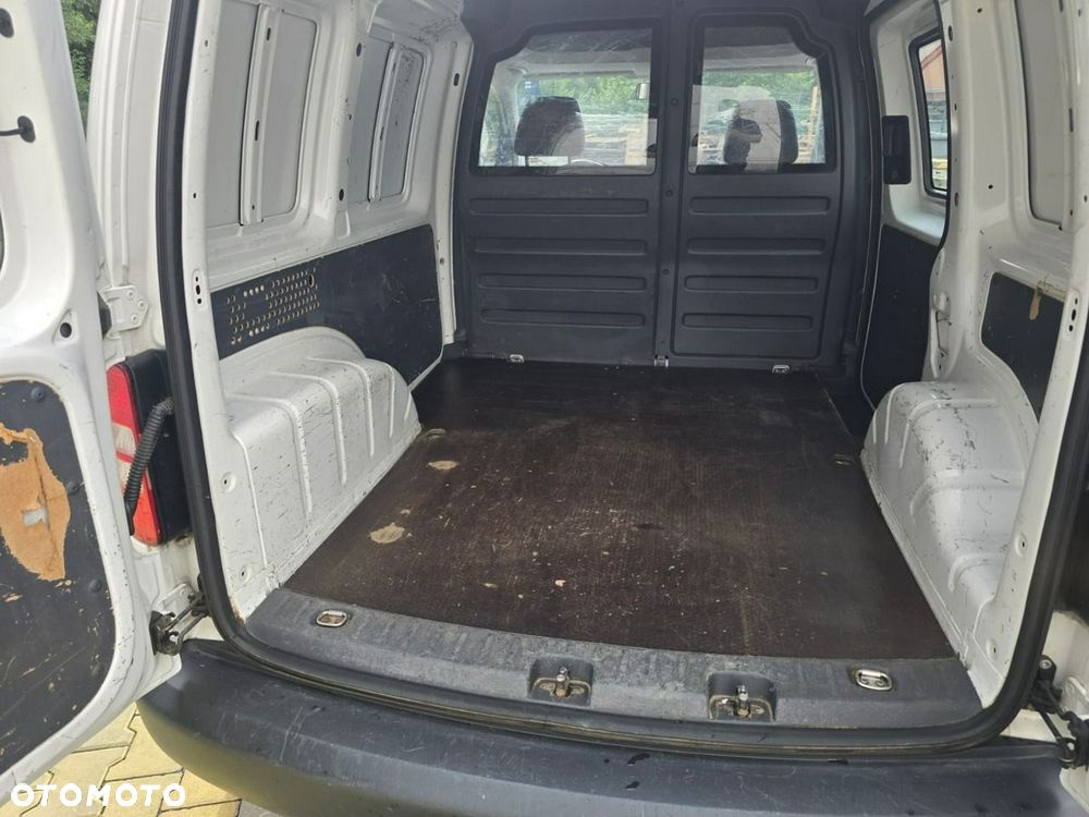 Volkswagen Caddy - 28