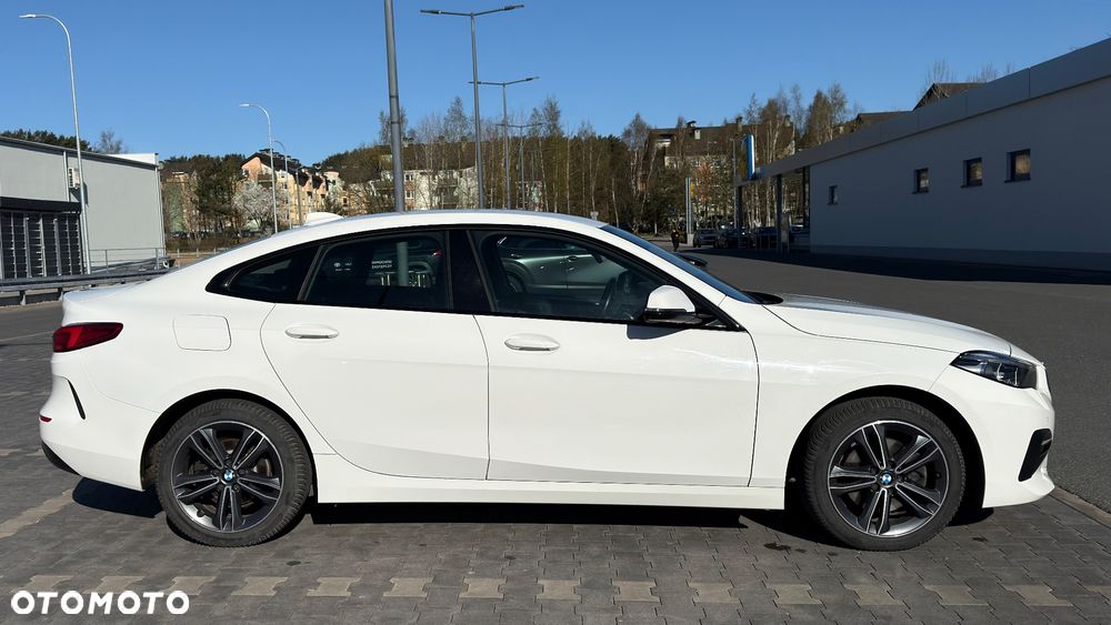 BMW Seria 2 218i - 3