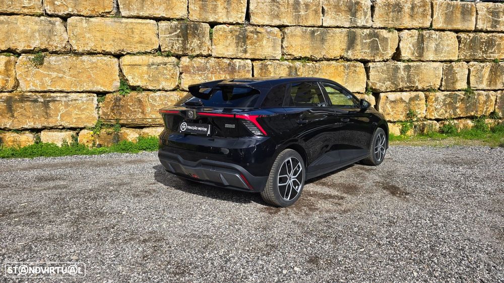 MG MG4 64 kWh Luxury - 2