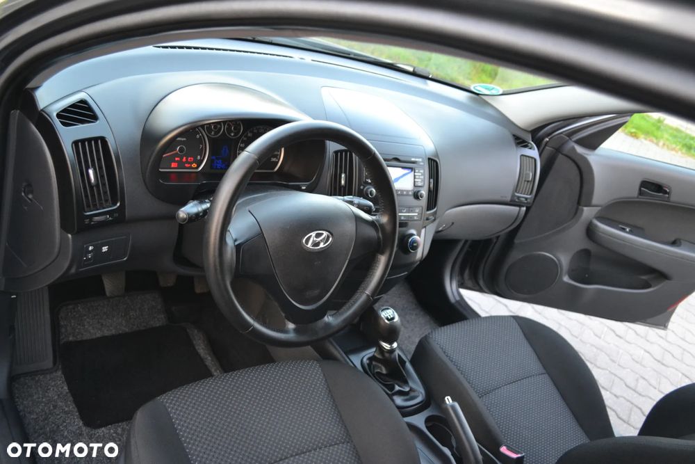 Hyundai i30 1.4 Blue Comfort - 23