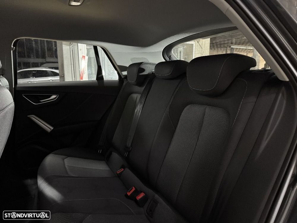 Audi Q2 30 TFSI Advanced — fotografia 7