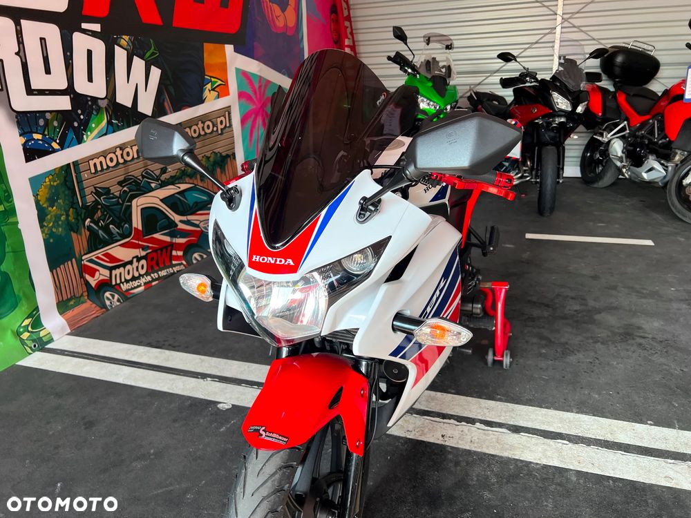 Honda CBR - 27