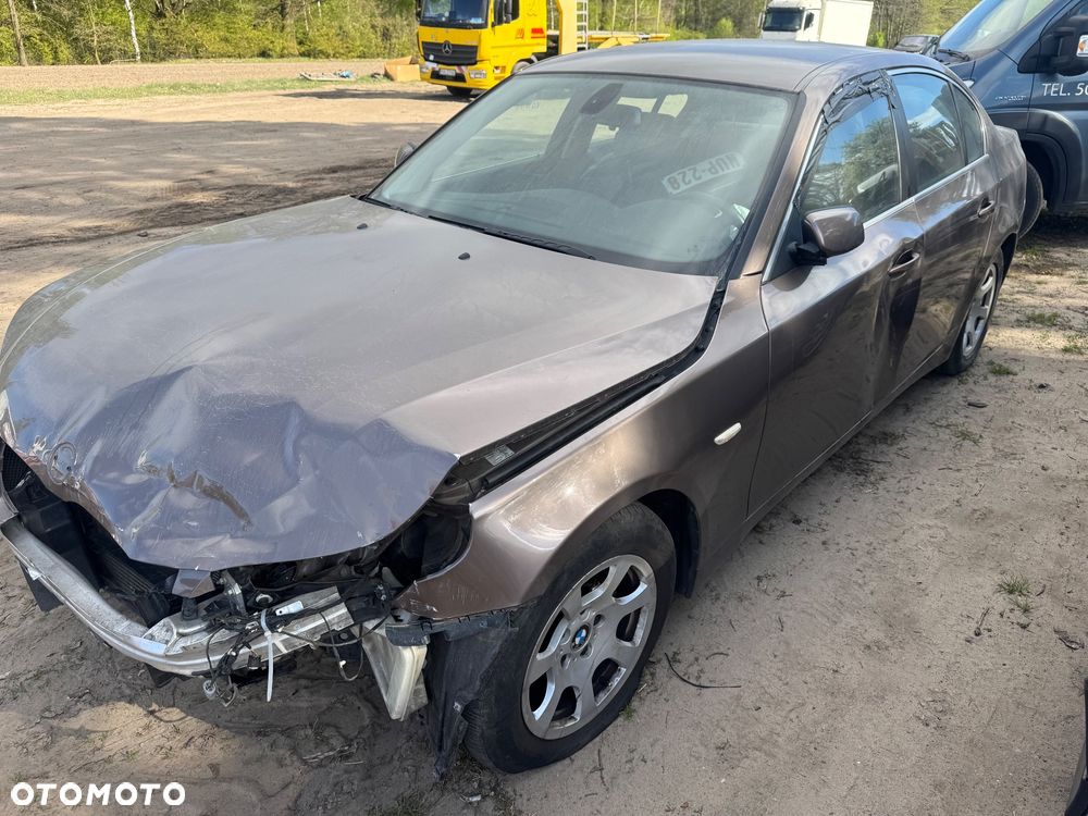 BMW Seria 5 525d - 6