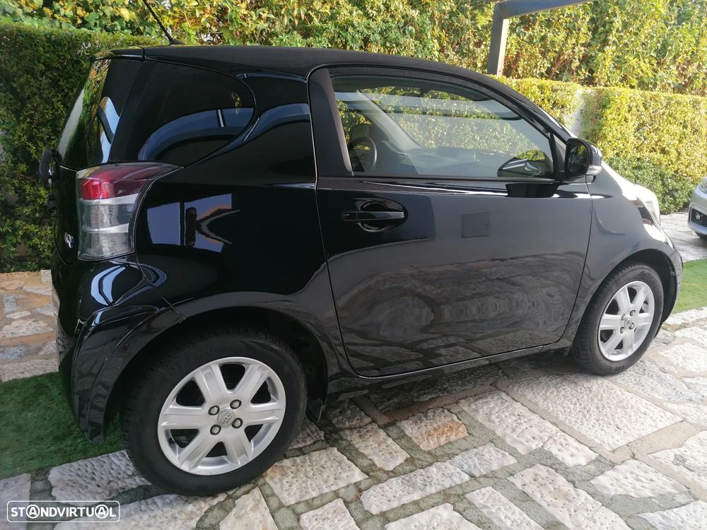 Toyota iQ 1.0 VVT-i Essential+AC - 8