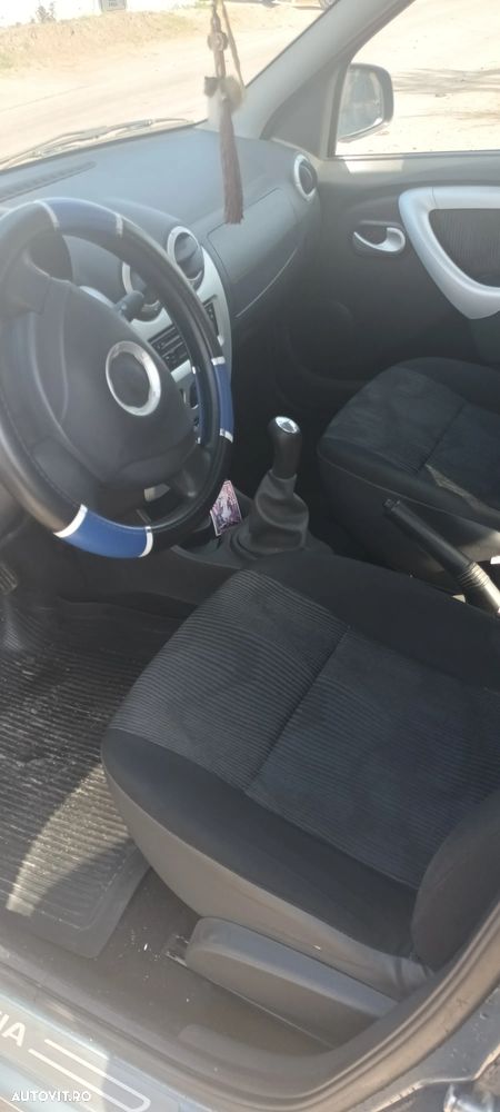 Dacia Logan - 7