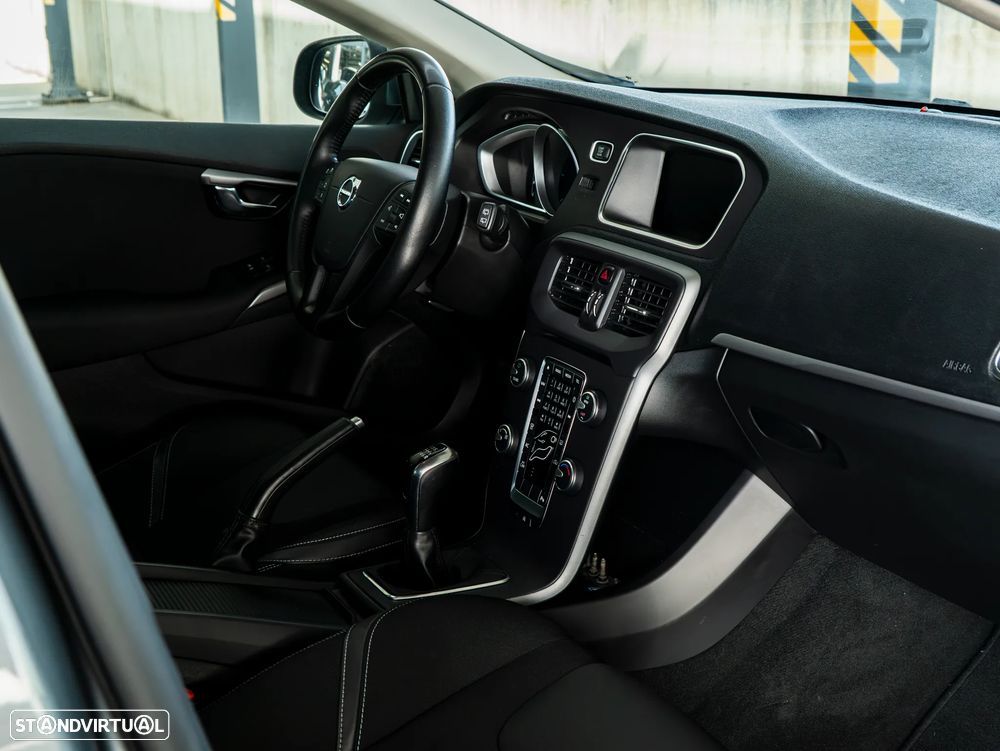 Volvo V40 2.0 D2 Momentum - 22