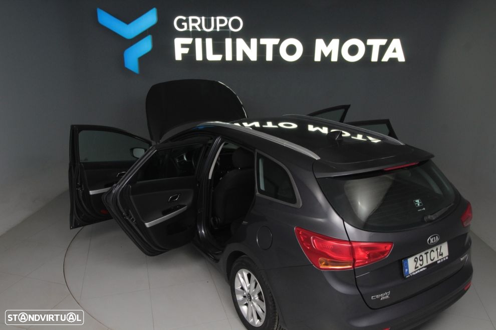 Kia Ceed SW 1.6 CRDi Nav Line - 11
