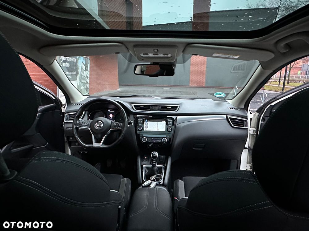 Nissan Qashqai 1.2 DIG-T N-Connecta EU6 - 15