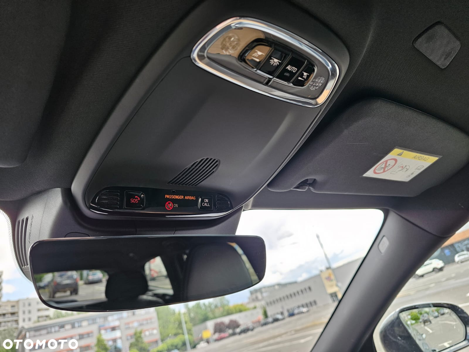 Volvo V60 D4 AWD R-Design - 2
