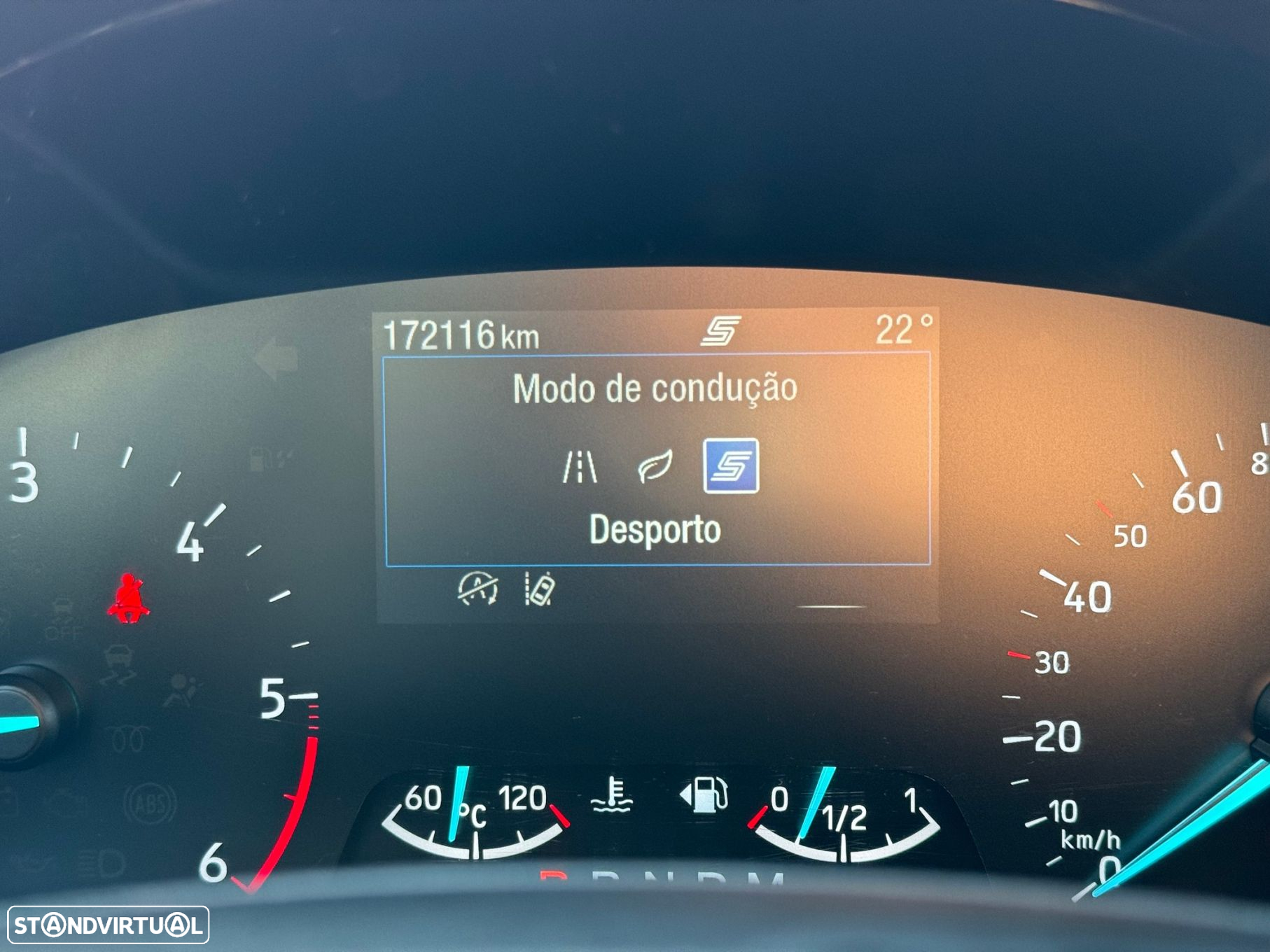 Ford Focus 1.5 TDCi EcoBlue ST-Line Aut. - 28