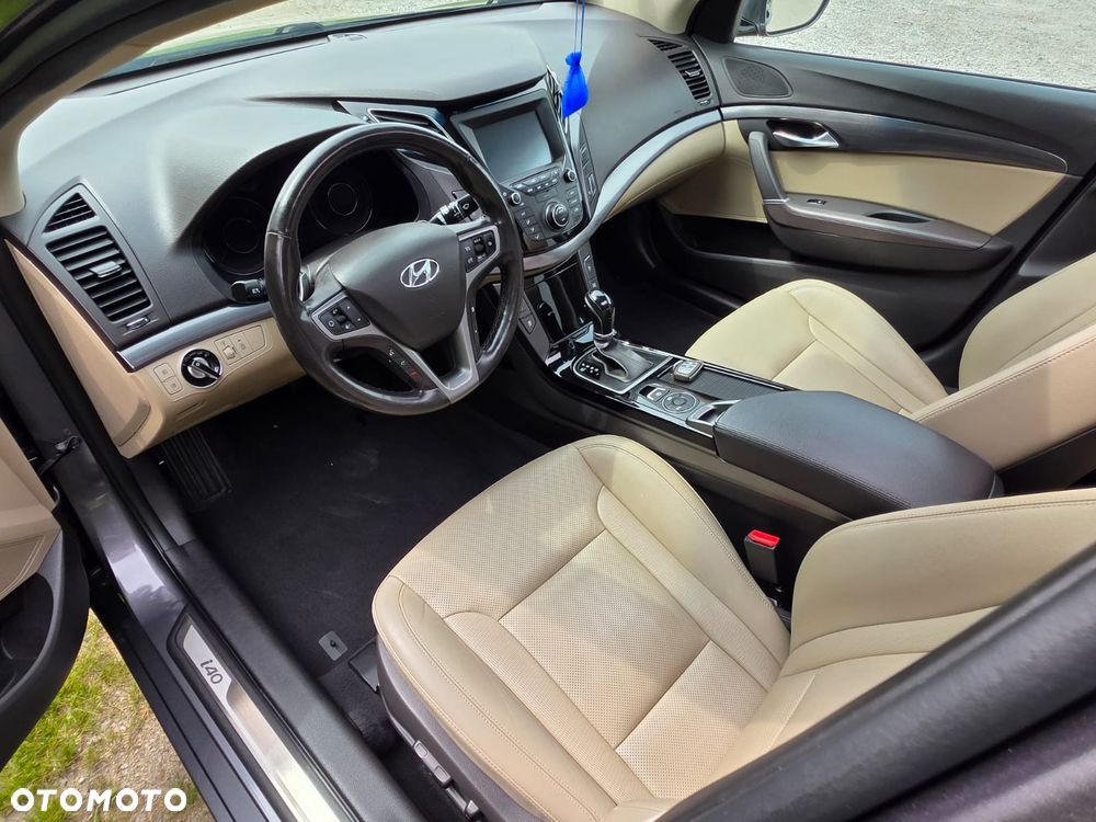 Hyundai i40 1.6 CRDi Premium DCT - 1