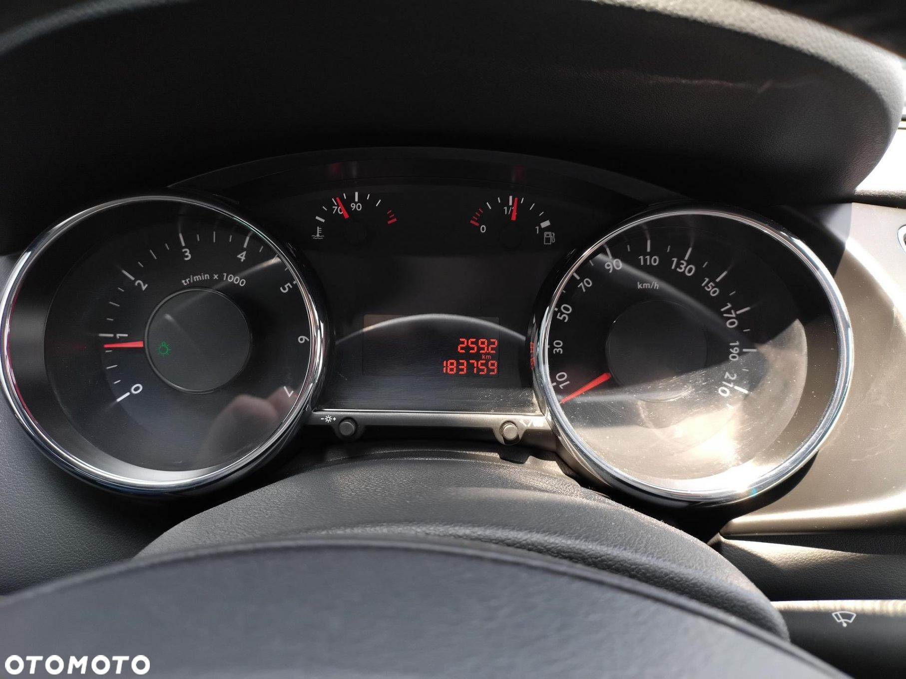 Peugeot 3008 1.6 Trendy - 16