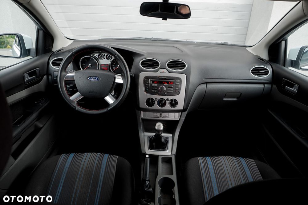 Ford Focus 1.6 TDCi FX Silver - 28