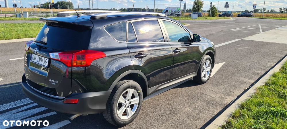 Toyota RAV4 2.0 D-4D Premium - 4