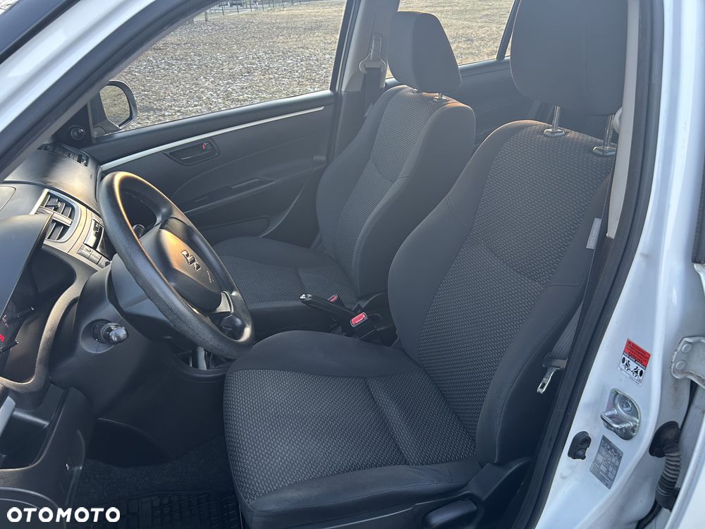 Suzuki Swift 1.2 Club - 10