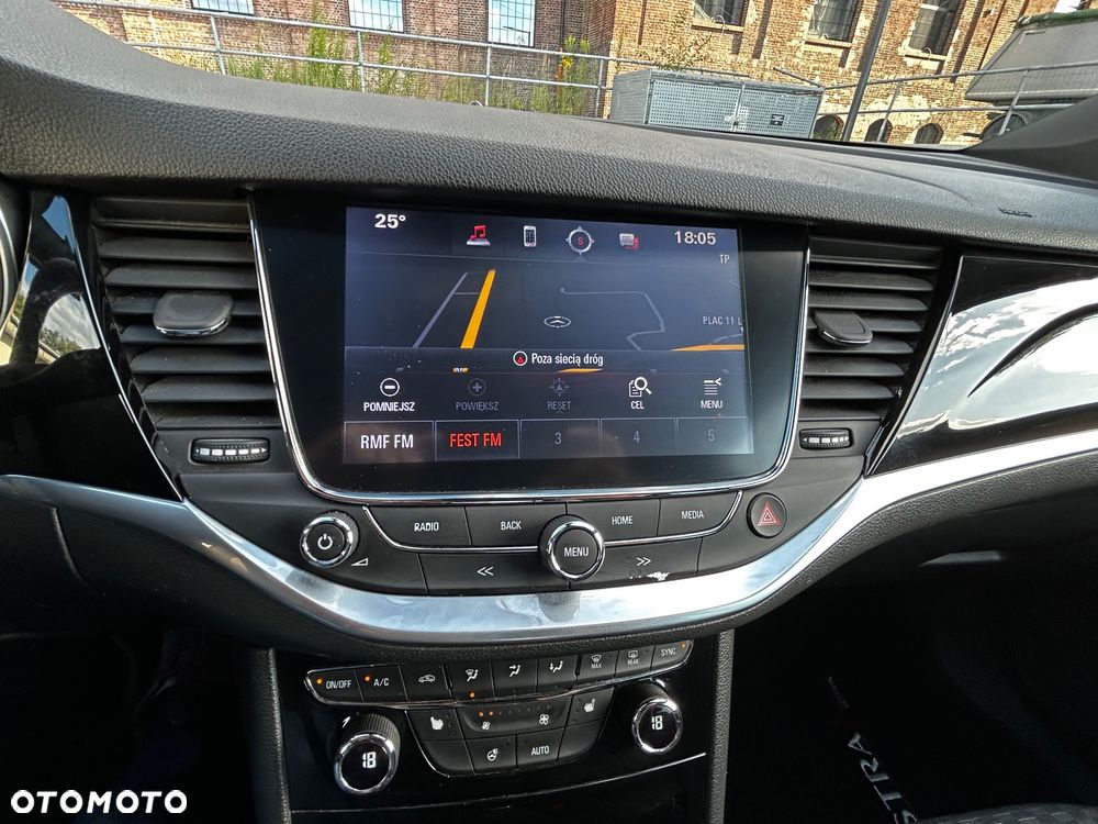 Opel Astra 1.4 T Dynamic - 27