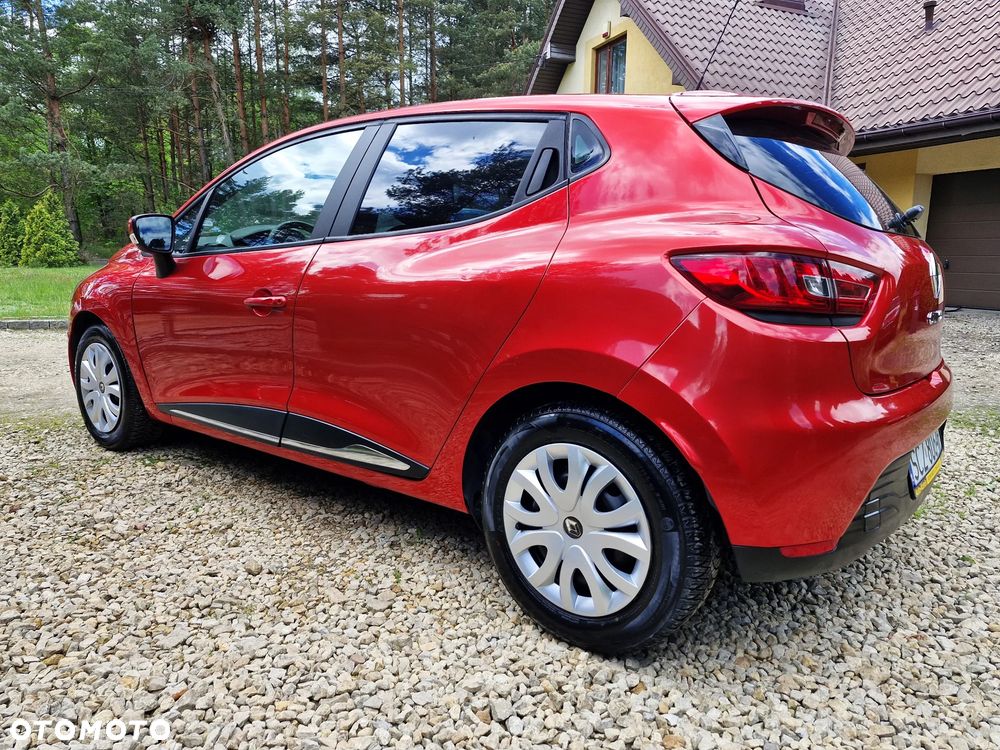 Renault Clio 1.2 16V 75 Life - 18