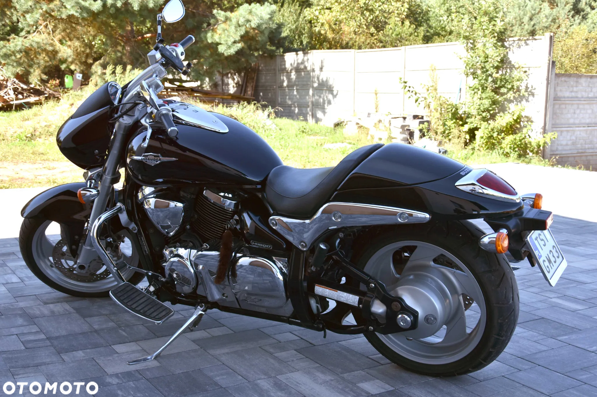 Suzuki Intruder - 4