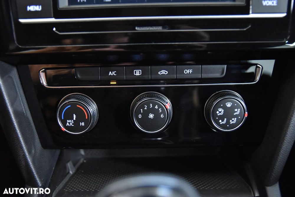 Volkswagen Passat - 17