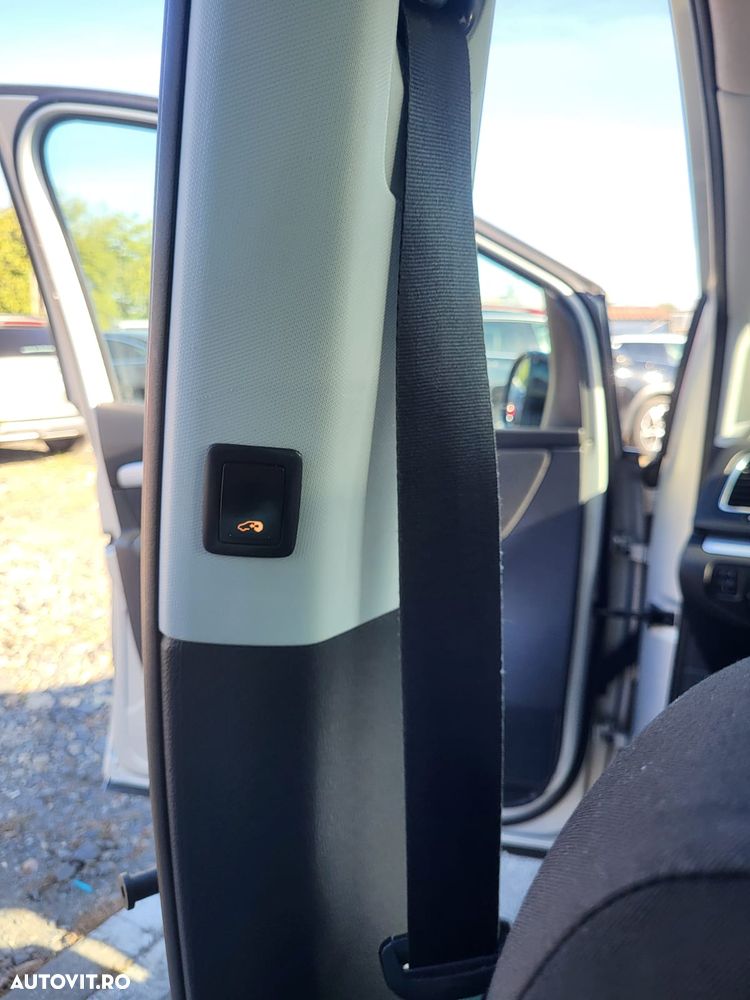Volkswagen Sharan - 9