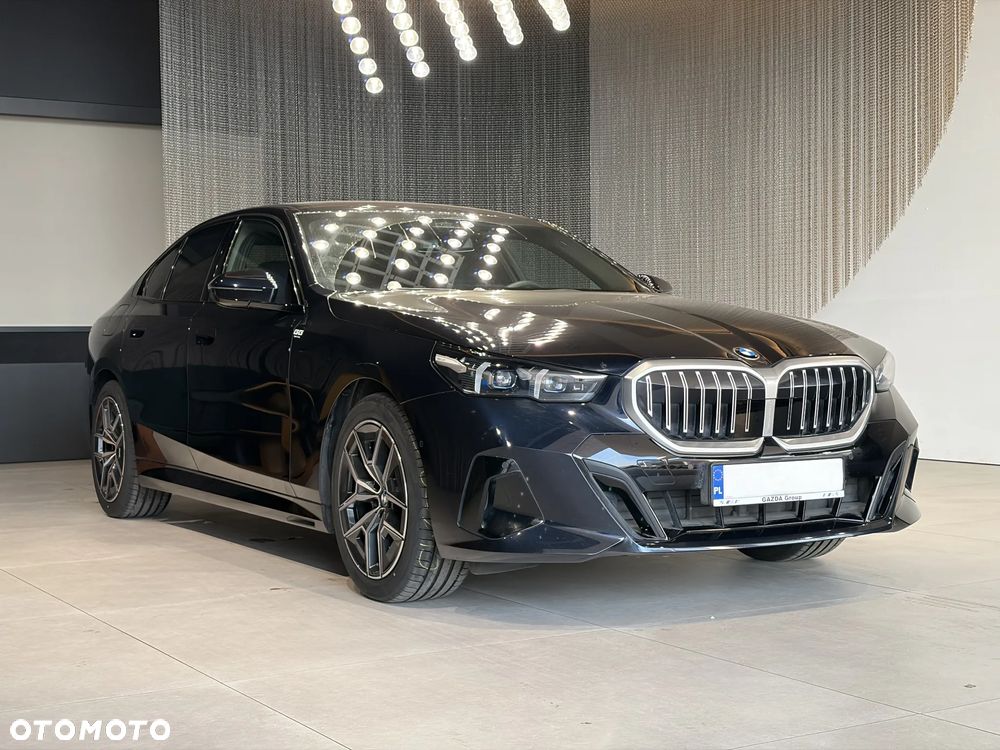 BMW Seria 5 520i mHEV M Sport - 4