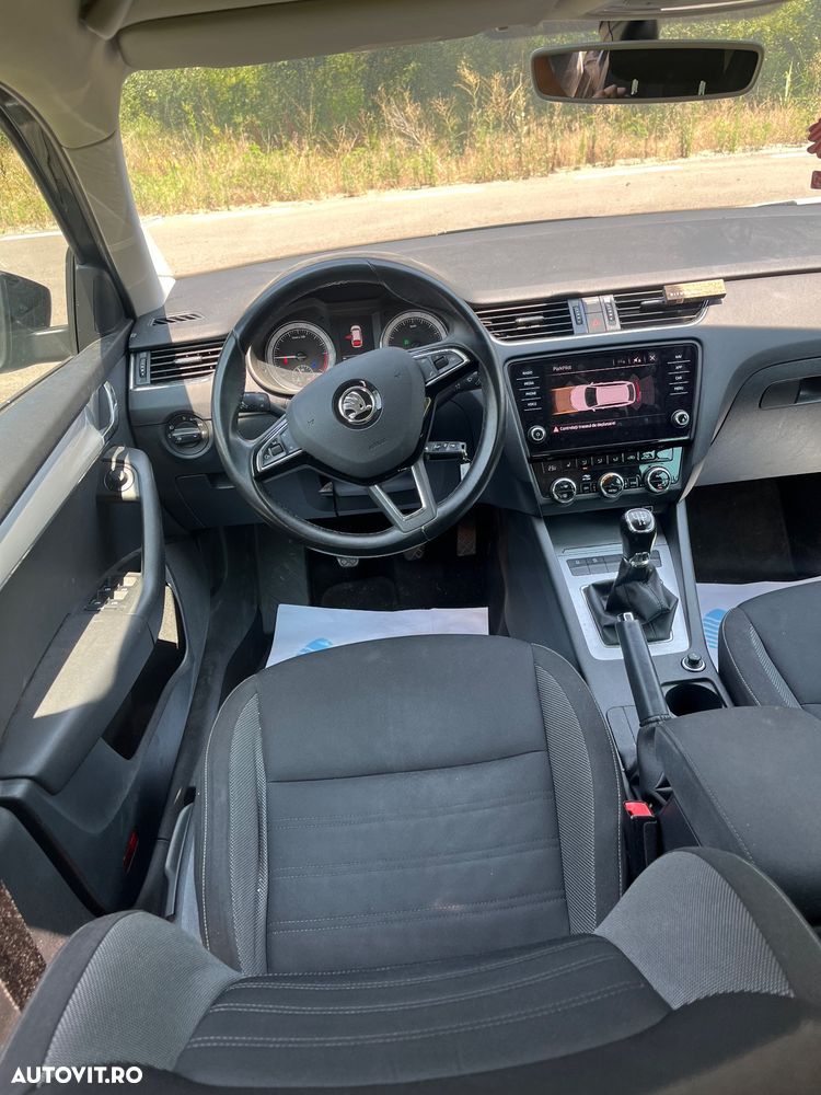 Skoda Octavia 1.6 TDI Clever - 7
