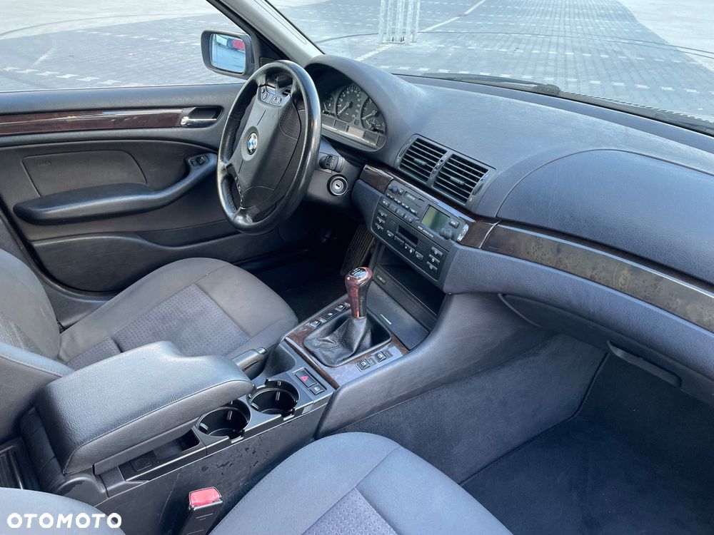BMW Seria 3 316i - 6