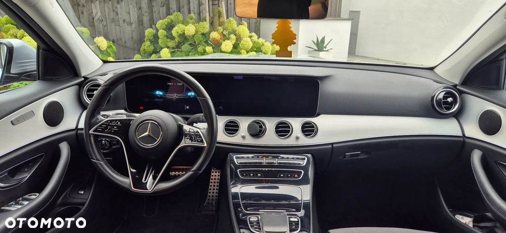 Mercedes-Benz Klasa E 200 d 9G-TRONIC - 9