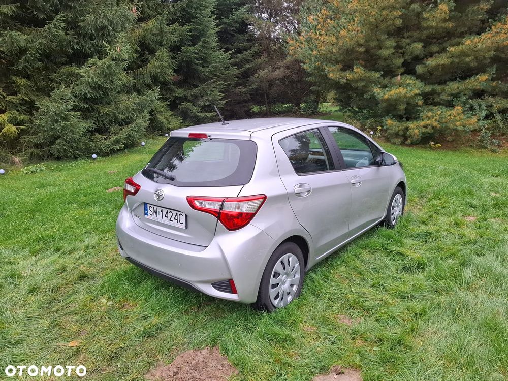 Toyota Yaris 1.5 Active - 10