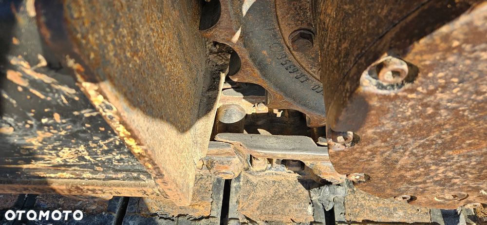 JCB << JZ1440LC+ Roto 3x łamane ramie pług gumowe nakładki >> - 15