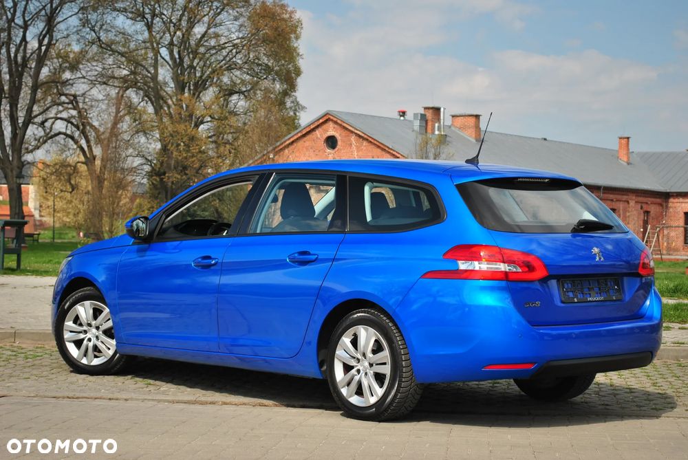 Peugeot 308 1.5 BlueHDi Active Pack Business S&S EAT8 - 9