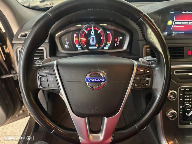 Volvo XC 70 2.0 D4 Summum Geartronic - 16